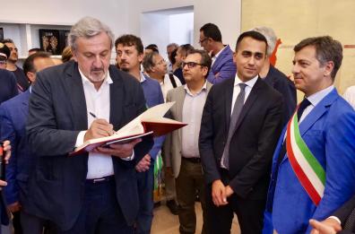 Santeramo, il vicepremier Di Maio inaugura la biblioteca comunale