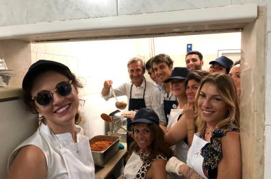 Bari-Carbonara, giovani imprenditori ai fornelli per la parrocchia
