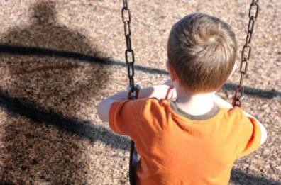 Violenze e botte sui figli piccoli con problemi psichici: Tribunale Bari condanna i genitori