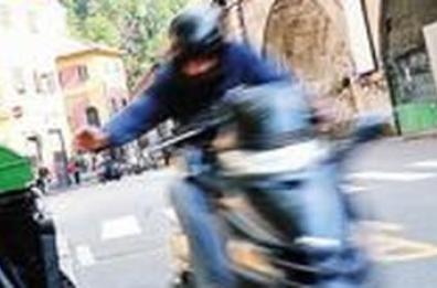 Lecce, nuova ondata di scippi: cresce l'allarme
