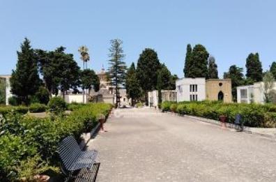 Melendugno, profanano tomba di donna morta 21 anni fa per rubare gioielli