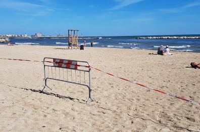 Bari, dopo la pioggia liquami in mare: vietati i bagni a Pane e Pomodoro