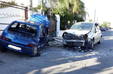 Copertino, frontale sulla strada di ritorno dal mare: una 38enne in Rianimazione