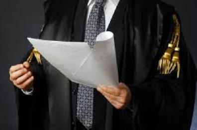Potenza, falso avvocato andava in udienza e depositava atti: arrestato