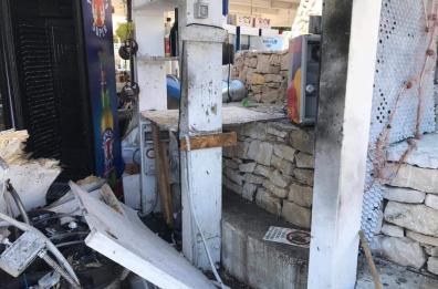 Bisceglie, fiamme in un locale della movida: indagini in corso 
