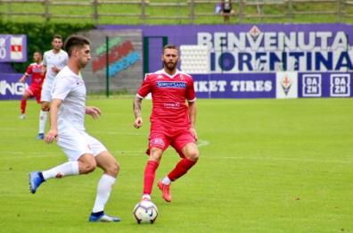 Tanti esperimenti, poche emozioni
Il Bari pareggia con la Fiorentina