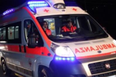 Auto in fiamme sulla A14 dopo tamponamento: una 34enne estratta viva dalle lamiere