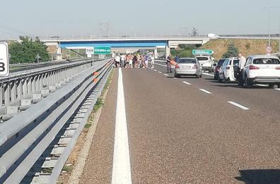 Cerignola fuori da serie C: i tifosi per protesta bloccano l'A14