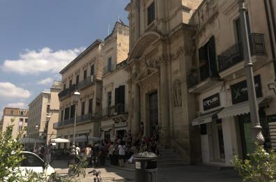 Lecce, crolli in chiesa: chiude per lavori Santa Maria della Grazia 