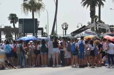 Battiti Live a Bari, inizia il countdown: fan già in fila per il concertone