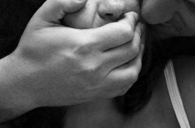 Ceglie del Campo, violenza sessuale su 16enne in un casolare: 22enne nega le accuse