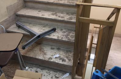 Policlinico di Bari, la denuncia dei pazienti: «Quanta sporcizia a Pneumologia»