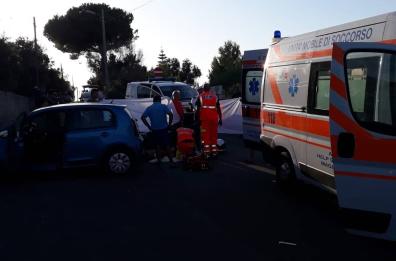 Cerfignano, scontro auto moto all'incrocio: morto 46enne
