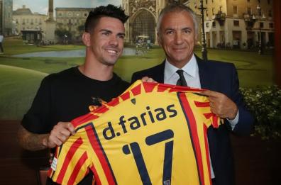 Lecce, presentato nuovo acquisto Farias: «C'è fiducia in me, voglio giocare»