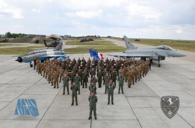 Si chiude la missione in Romania: tornano a casa gli Eurofighter di Gioia 