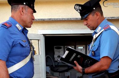 Sava, nella villa di lusso con piscina abusiva rubavano energia elettrica