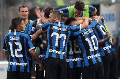 Lecce, a San Siro spalle al muro: l'Inter di Conte gliene rifila 4