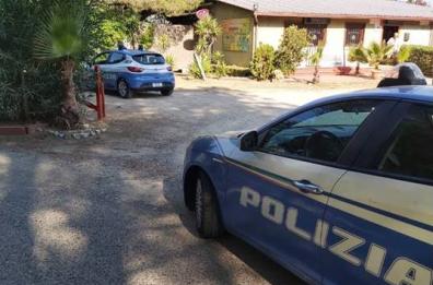 Palagiano, nel villaggio muffa, ruggine e cibo scaduto: sequestri