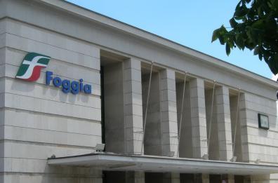«Foggia, città bloccata dalla maratona: mio figlio perde il treno» 