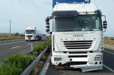 Ginosa, tir contromano sulla SS106: polizia stradale multa conducente che aveva guidato più ore del consentito