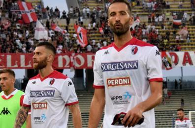 Il nuovo Bari ricomincia da tre