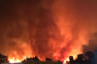 Incendio nella notte: ecoballe a fuoco tra Cerignola e Manfredonia