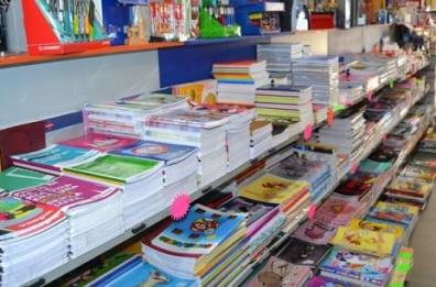 Caro cancelleria, a Barletta il «quaderno sospeso»: la scuola è più umana
