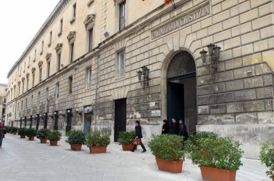 Brindisi, troppe assenze: bocciata dai prof, riammessa dai giudici