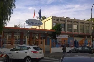 Taranto, 17enne ha arresto cardiaco durante l'ora di ginnastica: salvato dal prof