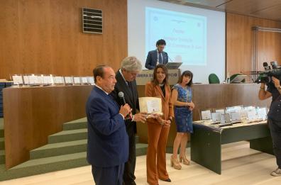 Bari, premiate 39 aziende con oltre 40 anni di storia: «Dobbiamo saperci raccontare»