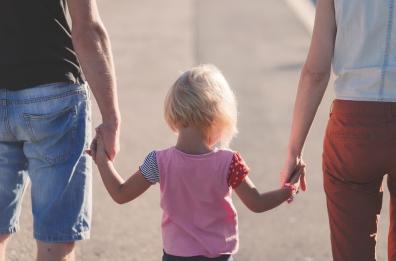 La popolazione anziana aumenta e con essa la crisi dei figli caregivers e dei loro nuclei famigliari