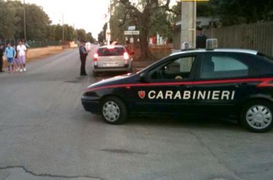 Ubriaco investe ciclista senegalese nel Brindisino e scappa, poi torna indietro: denunciato