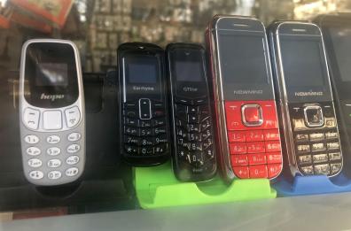 Mafia, allarme per i minicellulari:  «Sono in tutte le carceri, ordini via sms»