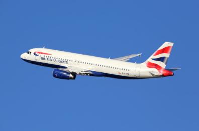Fumo a bordo, paura sul Bari-Londra: atterraggio di emergenza a Basilea