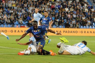 Lecce travolto dall'Atalanta, perde 3-1 in trasferta