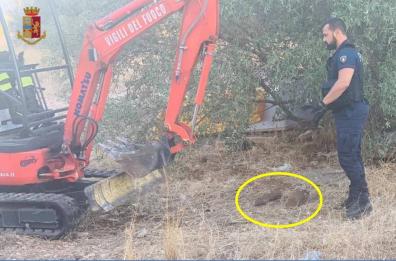 Taranto, passanti segnalano 2 ordigni bellici sotto un cespuglio