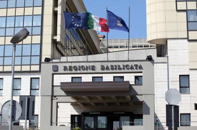 Arresti a Potenza, l'inchiesta sulle mazzette si allarga a «Matera 90»