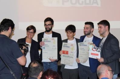 Dipendenza da social? Ci pensa un’app leccese: trasforma in gara il tempo passato off line