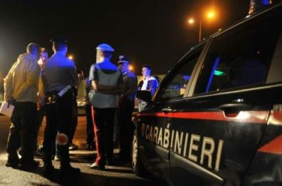 Orrore a Casarano, 26enne trovata morta sul balcone di casa