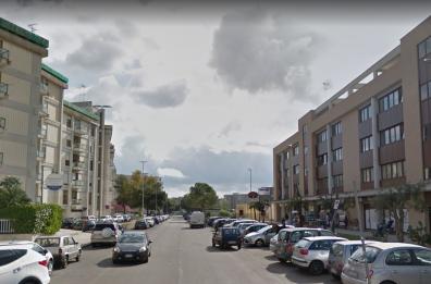 Lecce, bomba nella notte davanti ad agenzia di security: danni ai locali