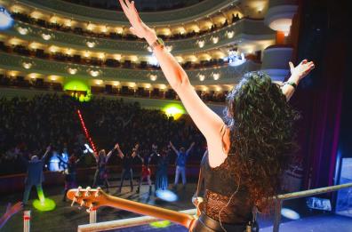 «We will rock you», lo spettacolo ispirato ai Queen arriva a Bari