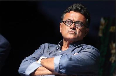 «Scontenti» alla riscossa nella società dei consumi: l'ultimo saggio di Marcello Veneziani