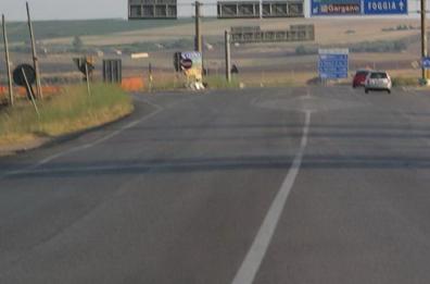 Banda in azione: camionista rapinato e sequestrato nel Foggiano