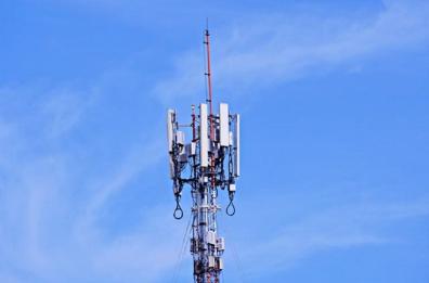 Andria: antenne telefoniche, cittadini in rivolta

