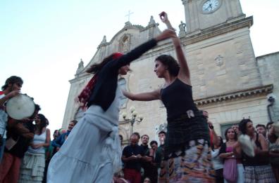&laquo;Danzare la Terra&raquo;: Tarantarte firma un weekend di note e balli