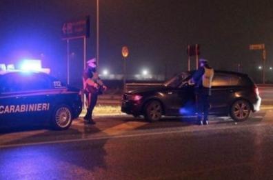 Cerignola, non si ferma all'alt e fugge con 2 figli piccoli a bordo, arrestata mamma 30enne