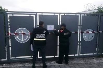 Manfredonia, sigilli a cantiere navale senza autorizzazioni