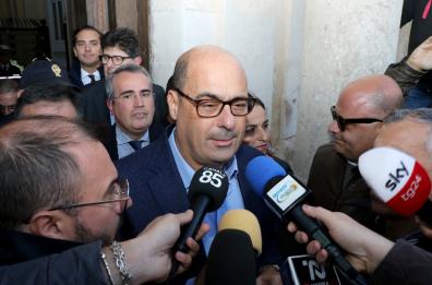 Zingaretti a Taranto incontra Emiliano e Melucci: incerti i margini per riaprire trattativa