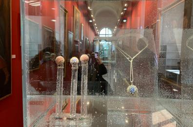 Lecce, una mostra di gioielli d'arte per restaurare il Crocifisso in cera