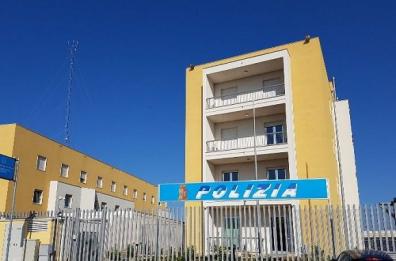 Gallipoli, scoperta fabbrica abusiva fuochi d'artificio: arrestati padre e figlio